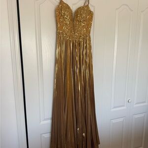 Elegant Gold Evening Gown
